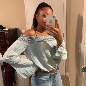 Light jean off-shoulder shirt
